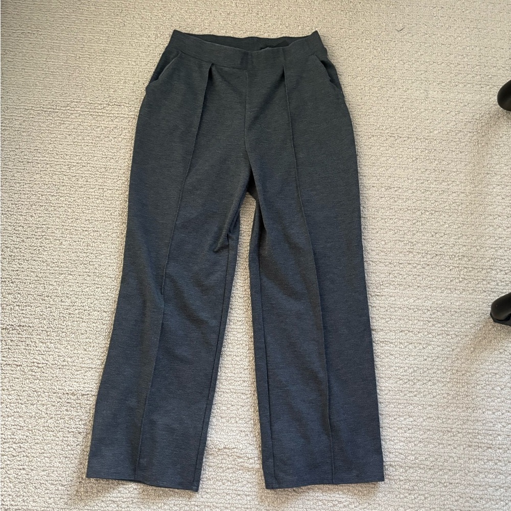 Dark Gray Pleated Wide-Leg Trousers